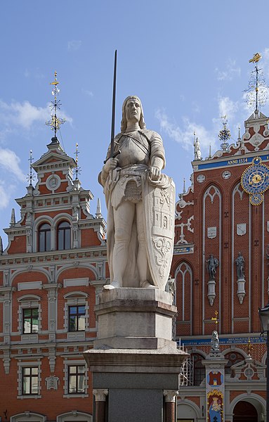 File:Estatua de San Ronaldo, Riga, Letonia, 2012-08-07, DD 02.JPG