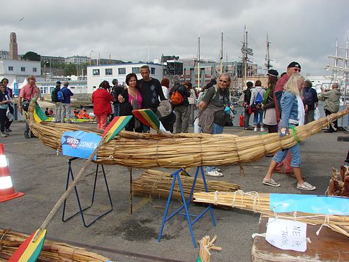 A traditional boat,a tool of the Ethiopean fishermen.