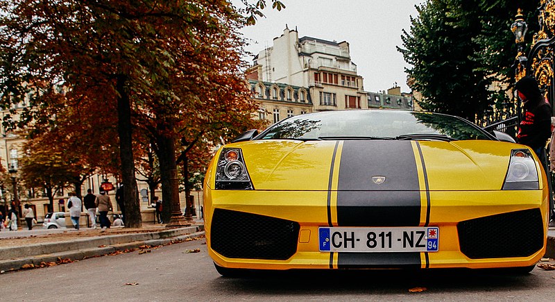 File:Ferrari 3, Paris September 2013.jpg