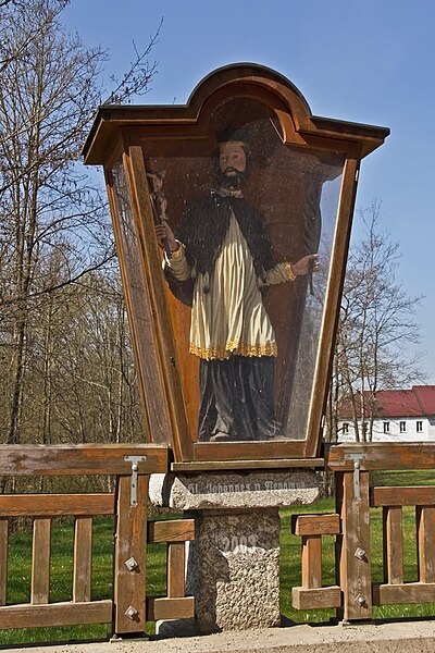 File:Figur hl Johannes Nepomuk an der Brücke über den Altbach bei Stift Ardagger.jpg