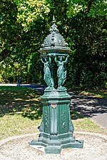 Thumbnail for File:Fontaine Wallace - Parc de la Gaudinière - Nantes 01.jpg