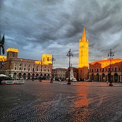 Piazza Saffi a Forlì