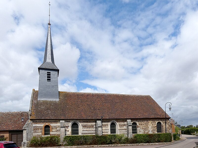 File:FranceNormandieChambordEureEglise.jpg