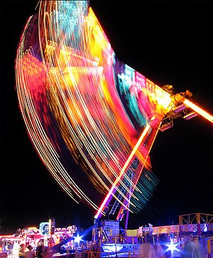 Long nighttime exposure of a Freak Out ride.