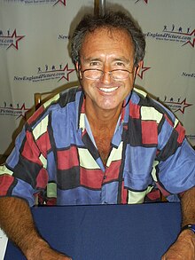 Fred Lynn at an autograph signing in Manchester, New Hampshire.jpg
