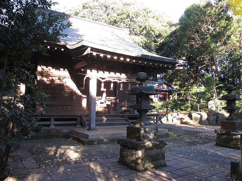 File:Goryō shrine (Miyamae, Fujisawa, Kanagawa).jpg