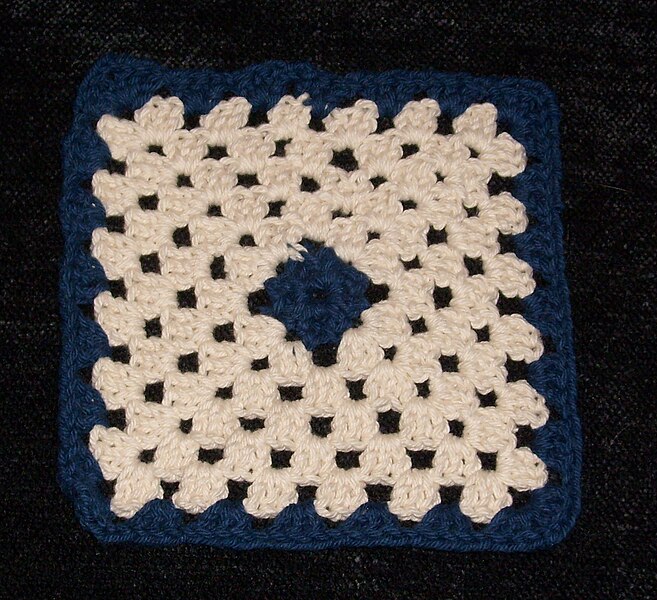 File:Granny square.jpg