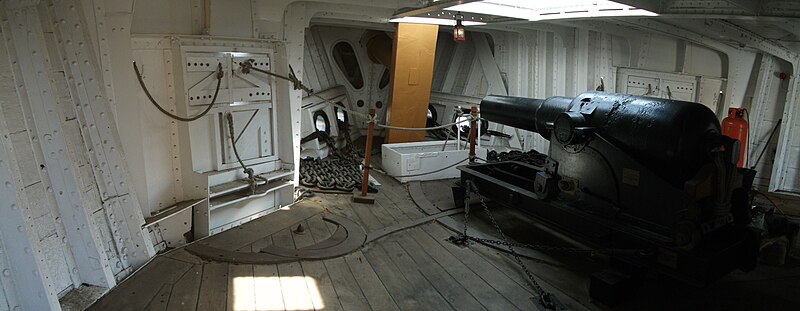 File:HMS Gannet 1878 forecastle compartment with gun.JPG