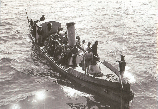 A British 56-foot (17 m) picket boat, returning to its mothership (HMS Triumph) after participating in action on April 18, 1915