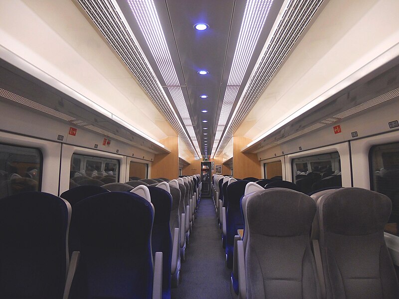 File:HST Mark III TS 2006 Interior.jpg