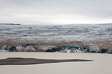 Hagavatn kun glaĉera lango Eystri-Hagafellsjökull