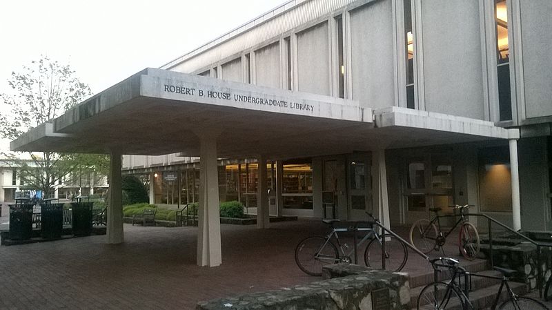 File:House Undergraduate Library UNC-CH 2014-04-25.jpg