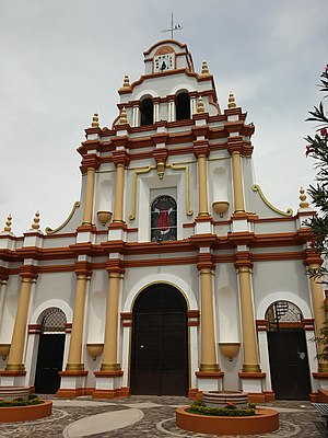 Iglesia de Cristo Rey Yurecuaro.jpg