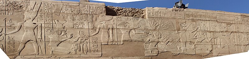 vasta friso en la templo de Amon-Reo
