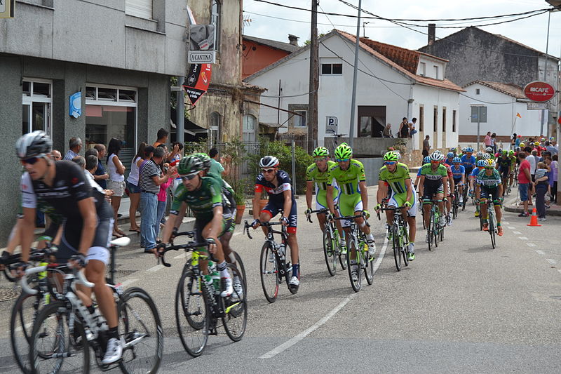 File:La Vuelta a España 2014 - O Rosal (154).JPG
