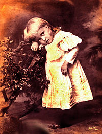 León de Greiff at the age of one. Taken by Melitón Rodríguez Roldán in 1896.
