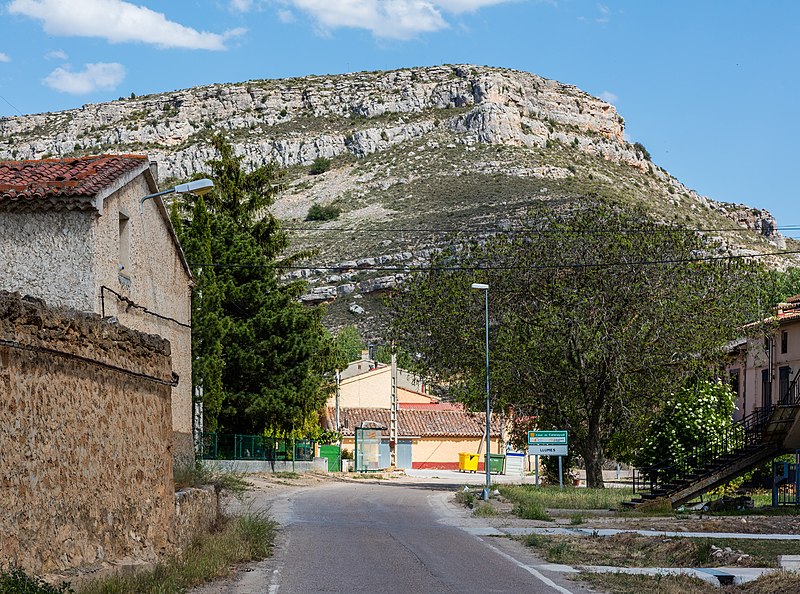 File:Llumés, Zaragoza, España, 2017-05-25, DD 04.jpg