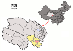 Gadê County (light red) within Golog Prefecture (yellow) and Qinghai