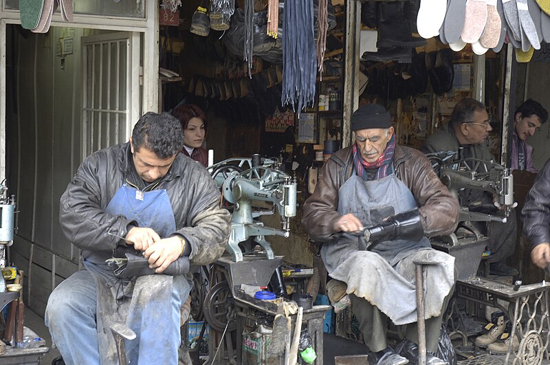 File:Malatya bazaar area 3021.jpg