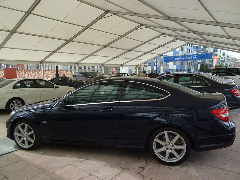 File:Mercedes C 250 CDI Coupe (6975058372).jpg