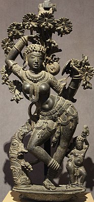 Mohini, 12th century, Western Chalukya Dynasty, showing extreme tribhanga