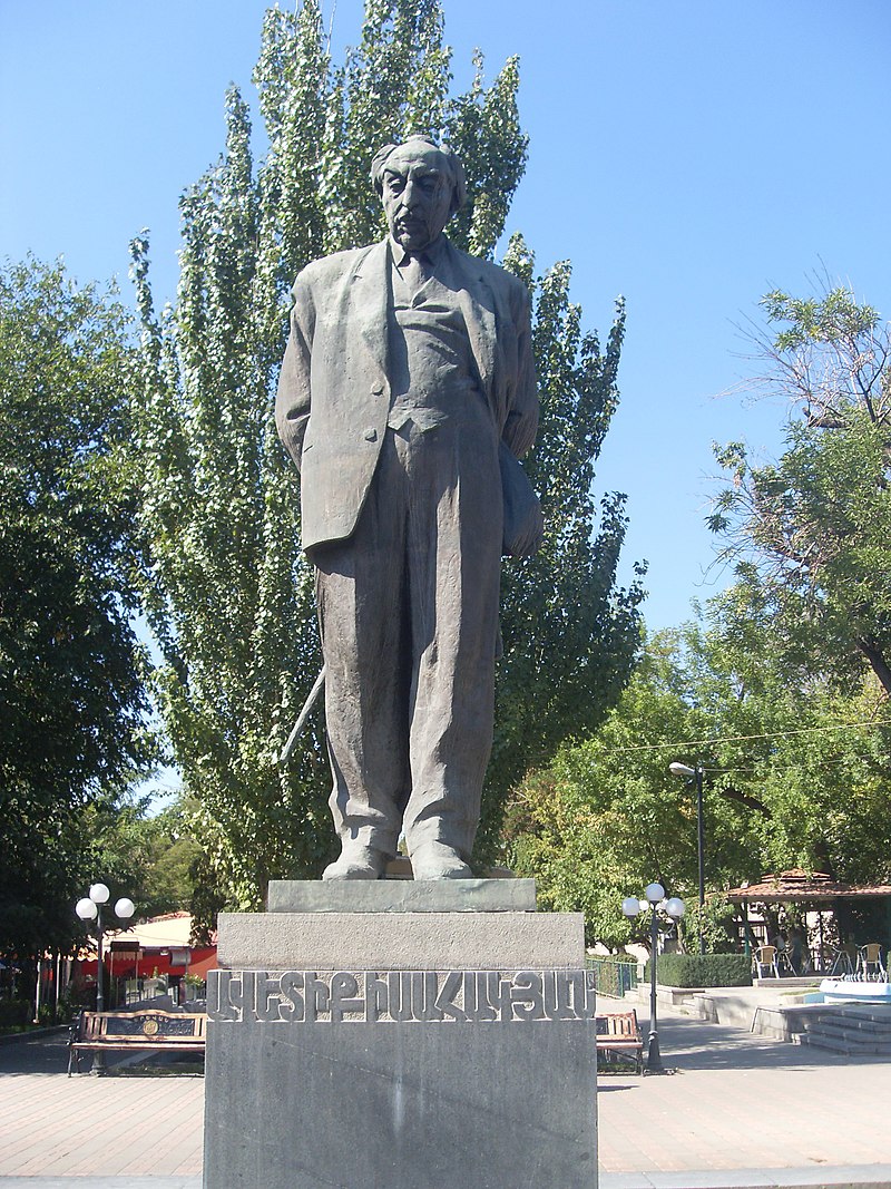 Monument of Avetik Isahakyan 07.jpg