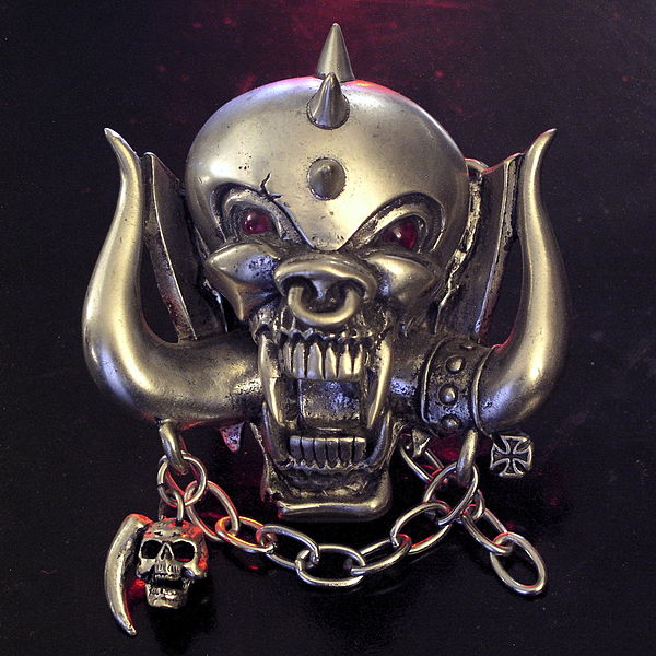 File:Motorhead Snaggletooth Belt Buckle.jpg