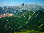 Mount Yari fra Mount Mitsumatarenge 2004-08-13.jpg