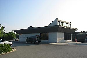 Newport News station building, June 2007