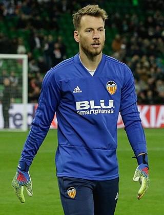 <span class="mw-page-title-main">Neto (footballer, born 1989)</span> Brazilian footballer