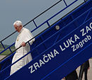 Papa Benedikt XVI. u Zračnoj luci Zagreb