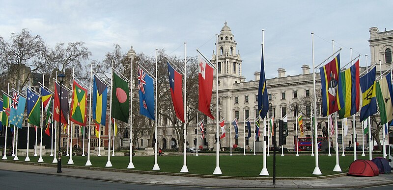 File:Parliament Square 11 3 09 (3346753423).jpg