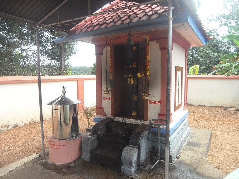 File:Pattupurackal bhagavathy temple- Subordinate Deities 01.jpg