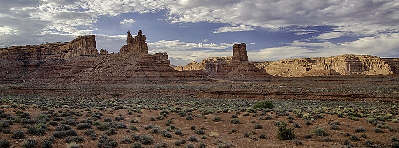 File:Plain on Valley of the Gods.jpg