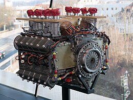 Moteur Porsche 771 arrière gauche Porsche Museum.jpg