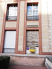 Bureau de poste de la cité universitaire.