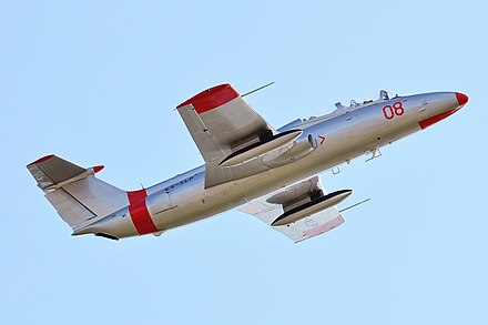 Л29 самолет. Aero l-29 Delfin. Л-29 Дельфин. Самолёт л-29 Дельфин. Л-29 Aero l-29 «Delfin».