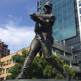 <span class="mw-page-title-main">Statue of Tony Gwynn</span> Statue in San Diego, California, U.S.