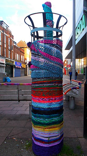 File:SUTTON, Surrey, Greater London - High Street art - Flickr - tonymonblat.jpg