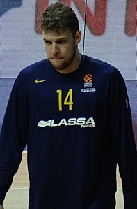 Sasha Vezenkov 14 FC Barcelone Bàsquet 20180126 (2) .jpg