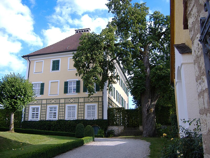 File:Schloss Tagmersheim 1.JPG