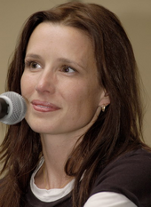 Smith shot her scenes in one day, which Wan described as "physically taxing". Shawnee Smith gfdl.png