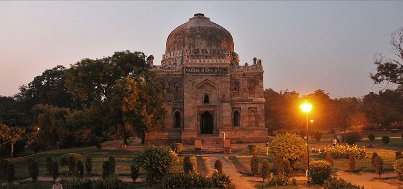 File:Sheesh Gumbad evening.JPG