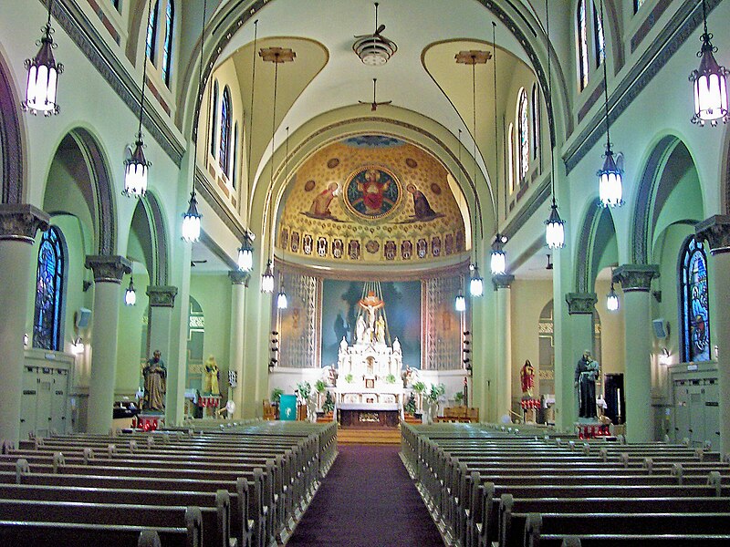 File:St Casimir Church nave.jpg