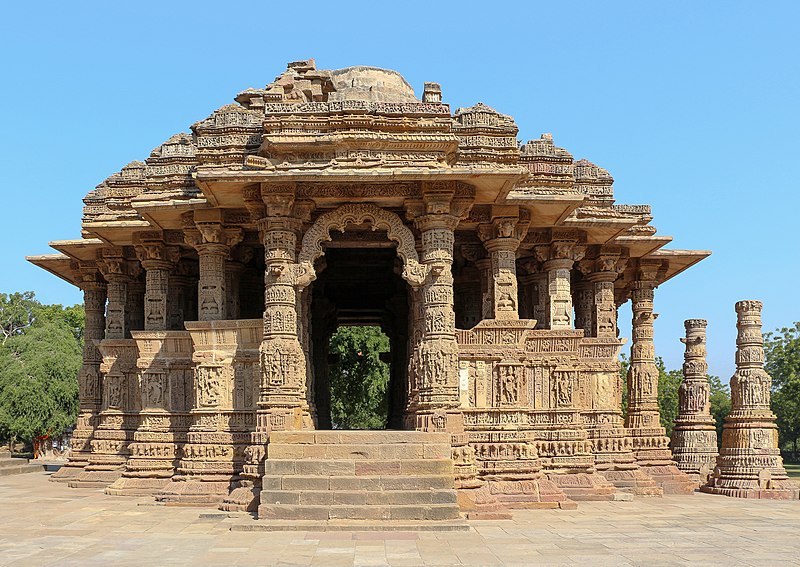 File:Sun Temple, Modhera - Sabha Mandap 01.jpg