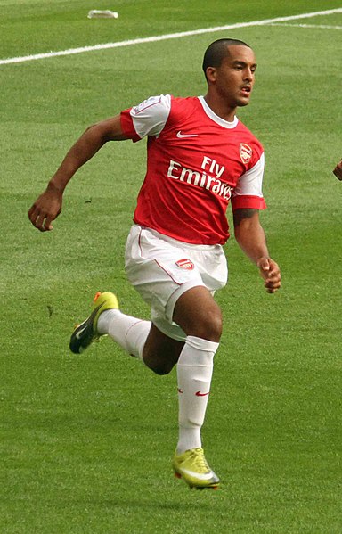 Walcott playing for Arsenal in 2010