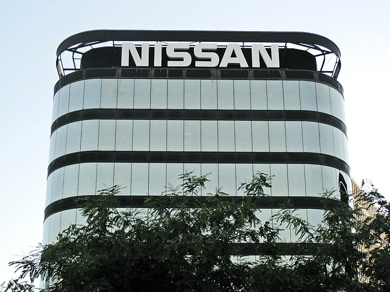 Nissan torre