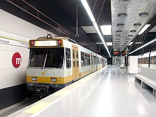 Estació de metro sota l'Avinguda de Torrent (línia 1)