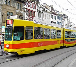 Tramvai în Basel BLT.jpg