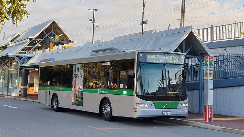 File:Transperth Volvo B7RLE (Volgren CR228L Futurebus) TP1679 at Cannington Station.jpg